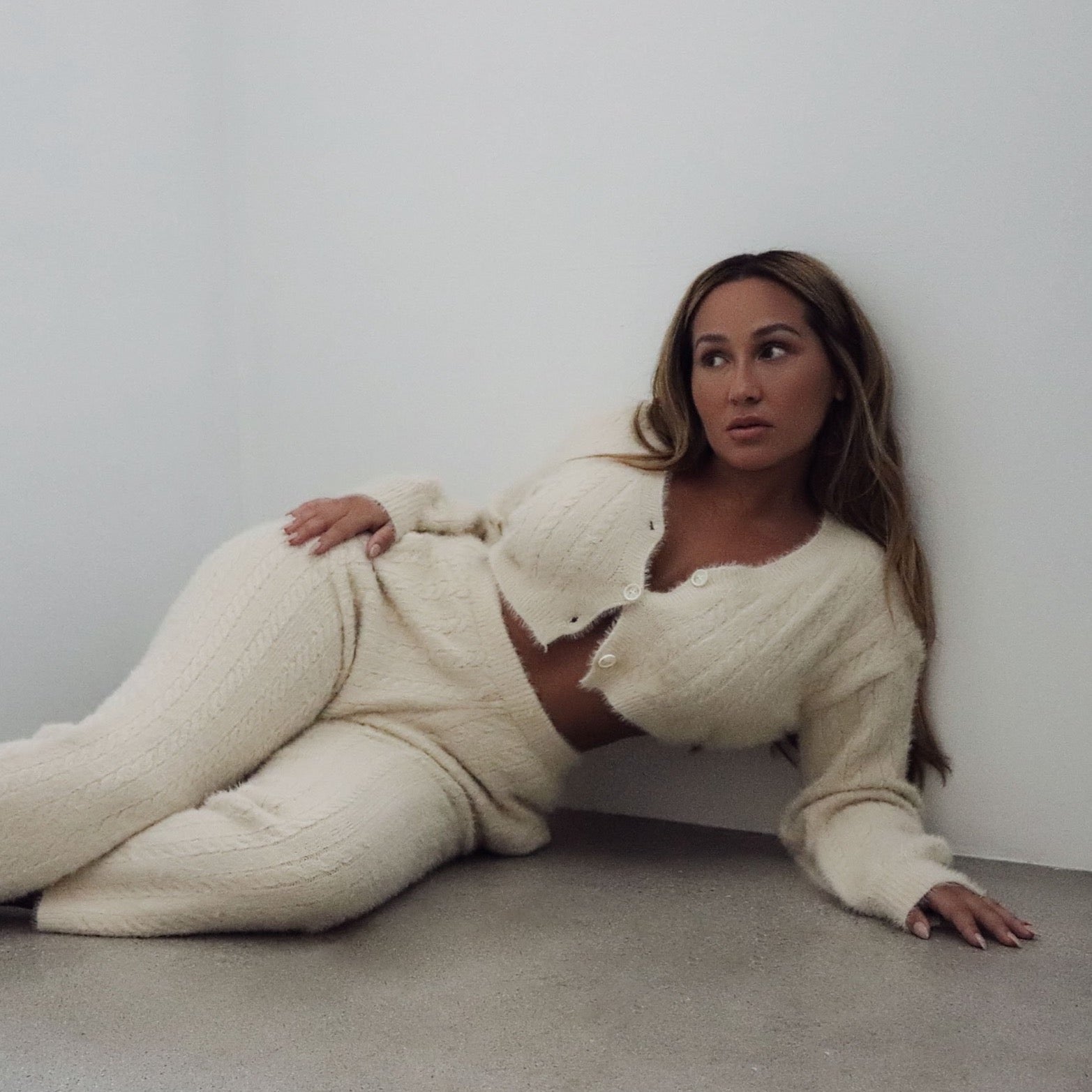 THE HILLS SET  (Final Sale)