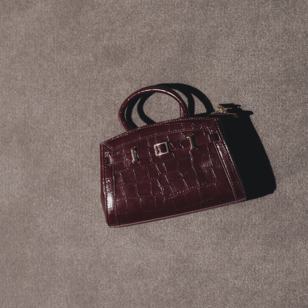 THE PETITE ADRIENNE CROC